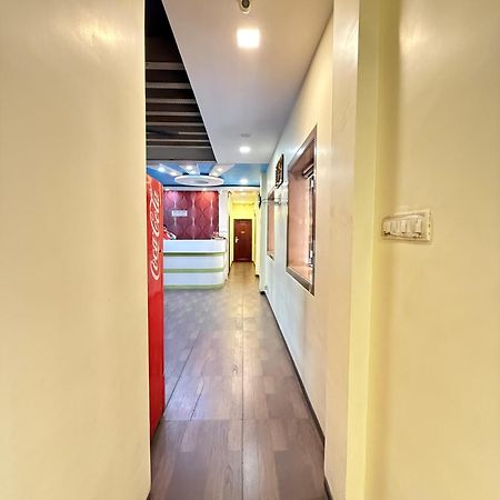 Hotel Gold Coast Mumbai Exterior photo