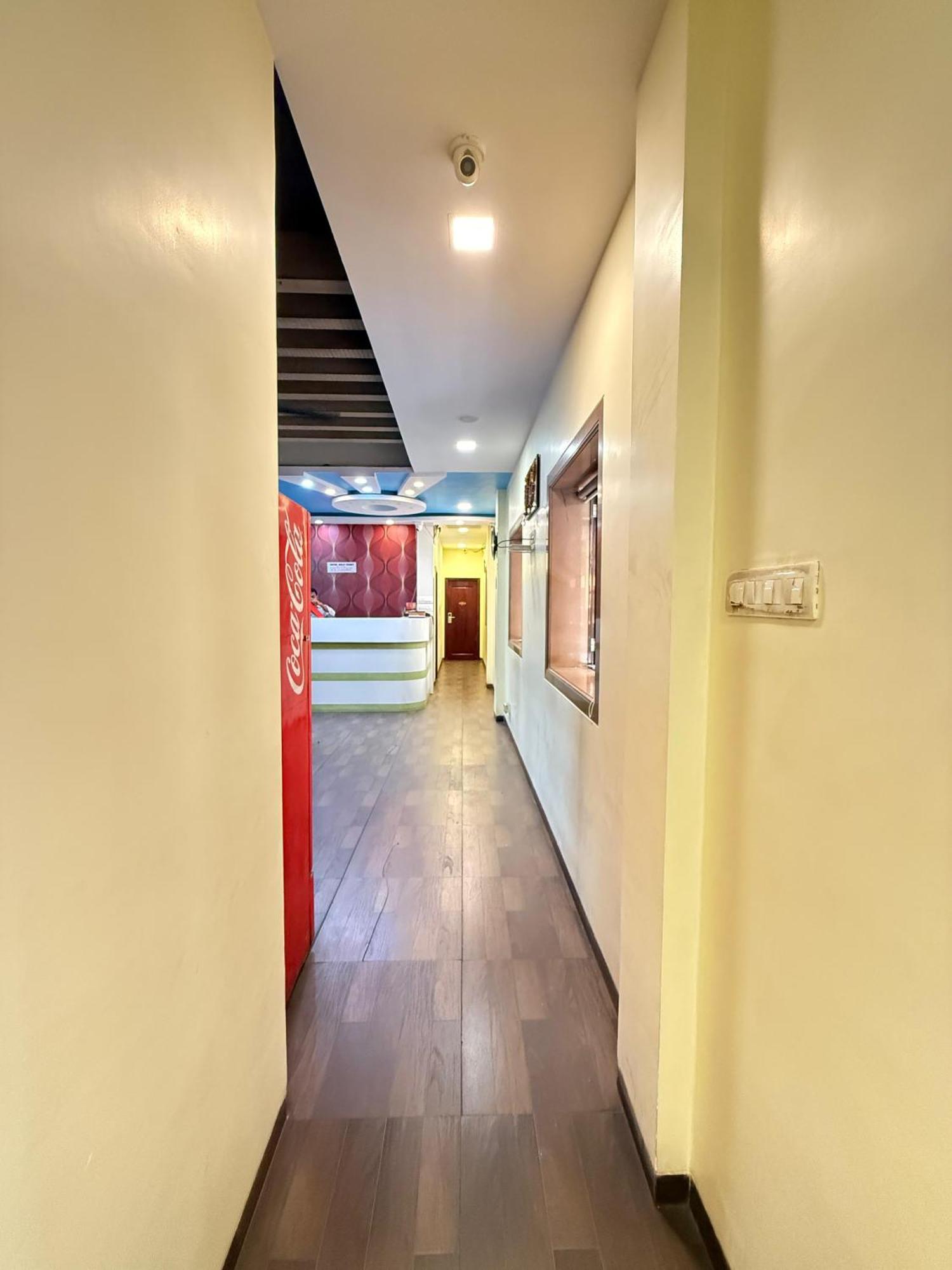 Hotel Gold Coast Mumbai Exterior photo